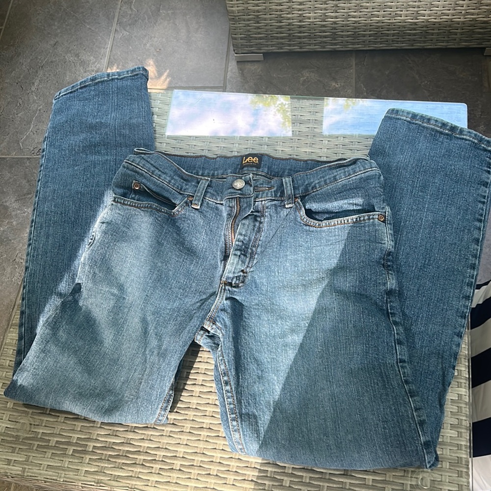 LEE Men’s Regular Fit Jeans Size 32/32. Great condition. no rips or tears